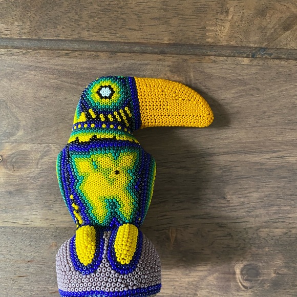 Handmade carved Toucan - Picture 3 of 8